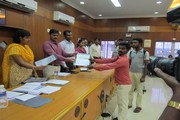 COURSE COMPLETION CERTICATES ISSUED BY Mr. VEERARAGAVA RAO I.A.S THIRUVALLUR DISTRICT COLLECTOR TO OUR CANDIDATES IN THE PRESENCE OF Mr. SHANMUGAM C.E.O ON 30.11.2012