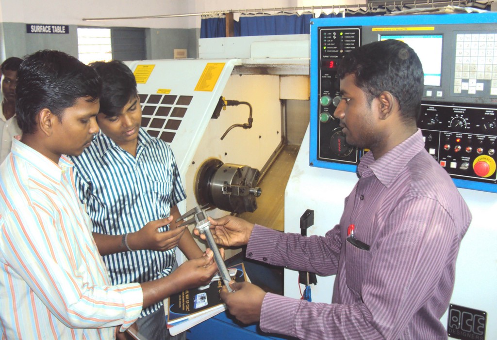 PRACTICALS IN CAPITAL CNC, CNC AND CAD/CAM TRAINING CENTER